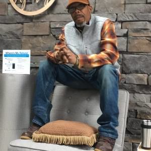 Meet your Posher, Earl